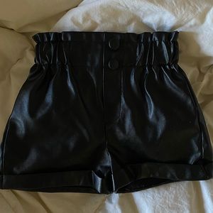 Leather shorts Paperbag